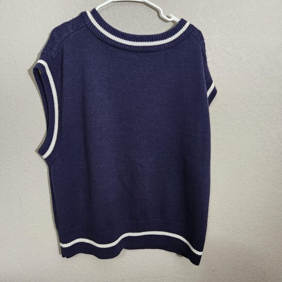 H&M Divided Sweater Vest Womens XL Navy Blue Cable Knit V-Neck Varsity A Patch - Picture 4 of 12